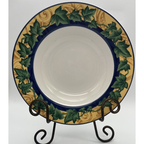 Victoria & Beale 9034 Soup Bowl Ivy Leaf Design Vintage Porcelain - Picture 2 of 5